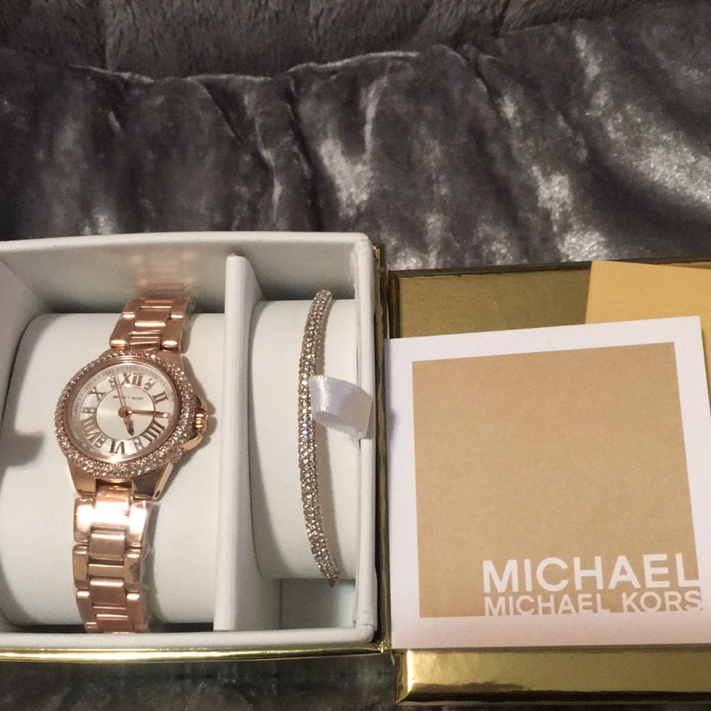 💯Authentic - MK Michael Kors watch with bracelet